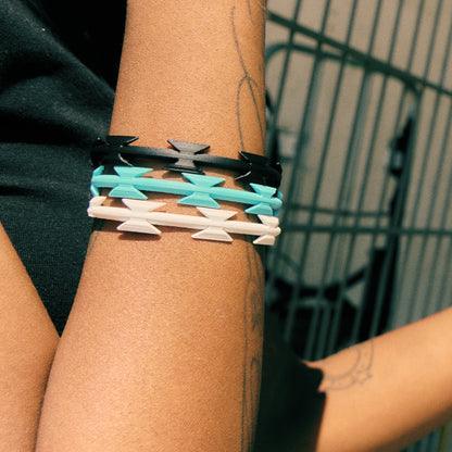 Wire Bracelet – Paraíba